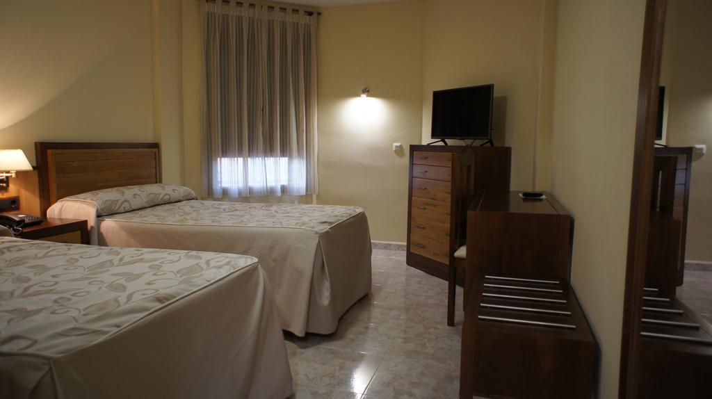 Hotel Puente Romano Alcántara الغرفة الصورة