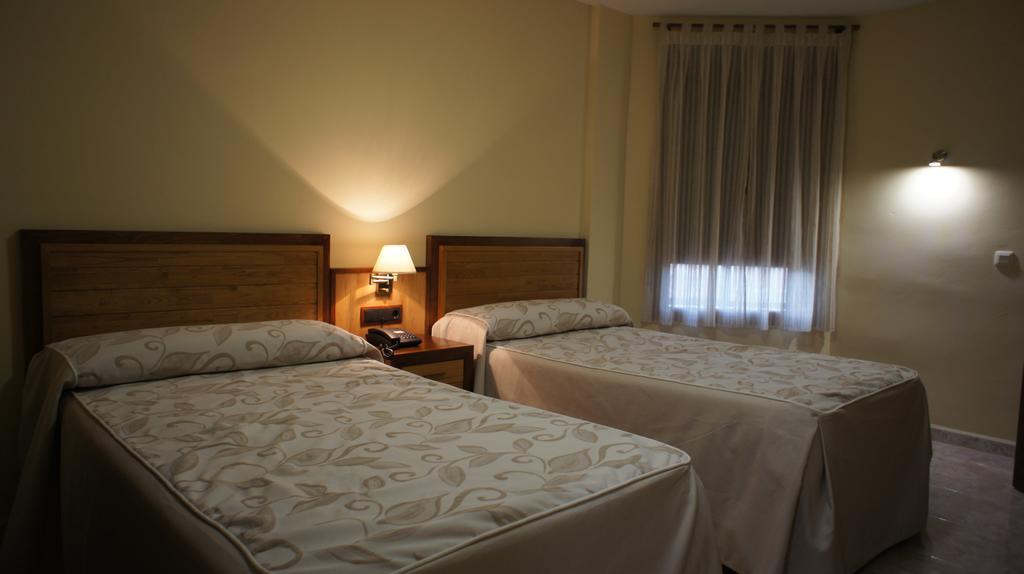Hotel Puente Romano Alcántara الغرفة الصورة