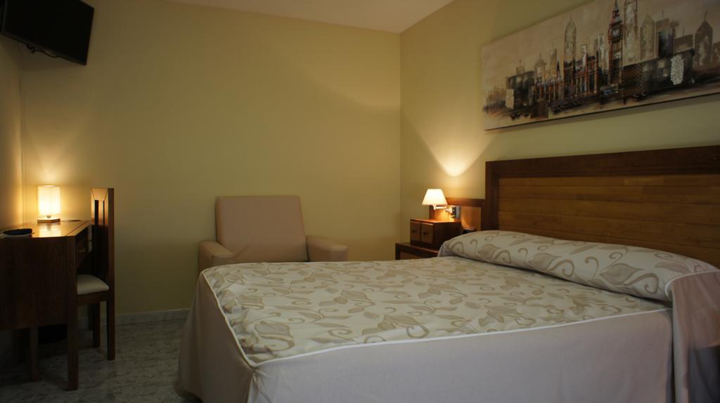 Hotel Puente Romano Alcántara الغرفة الصورة
